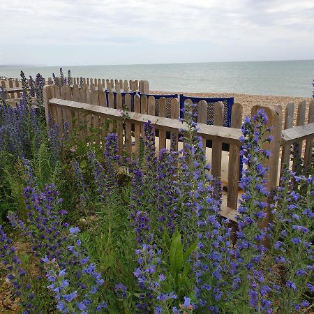 Beachfront Studio Певънси Екстериор снимка
